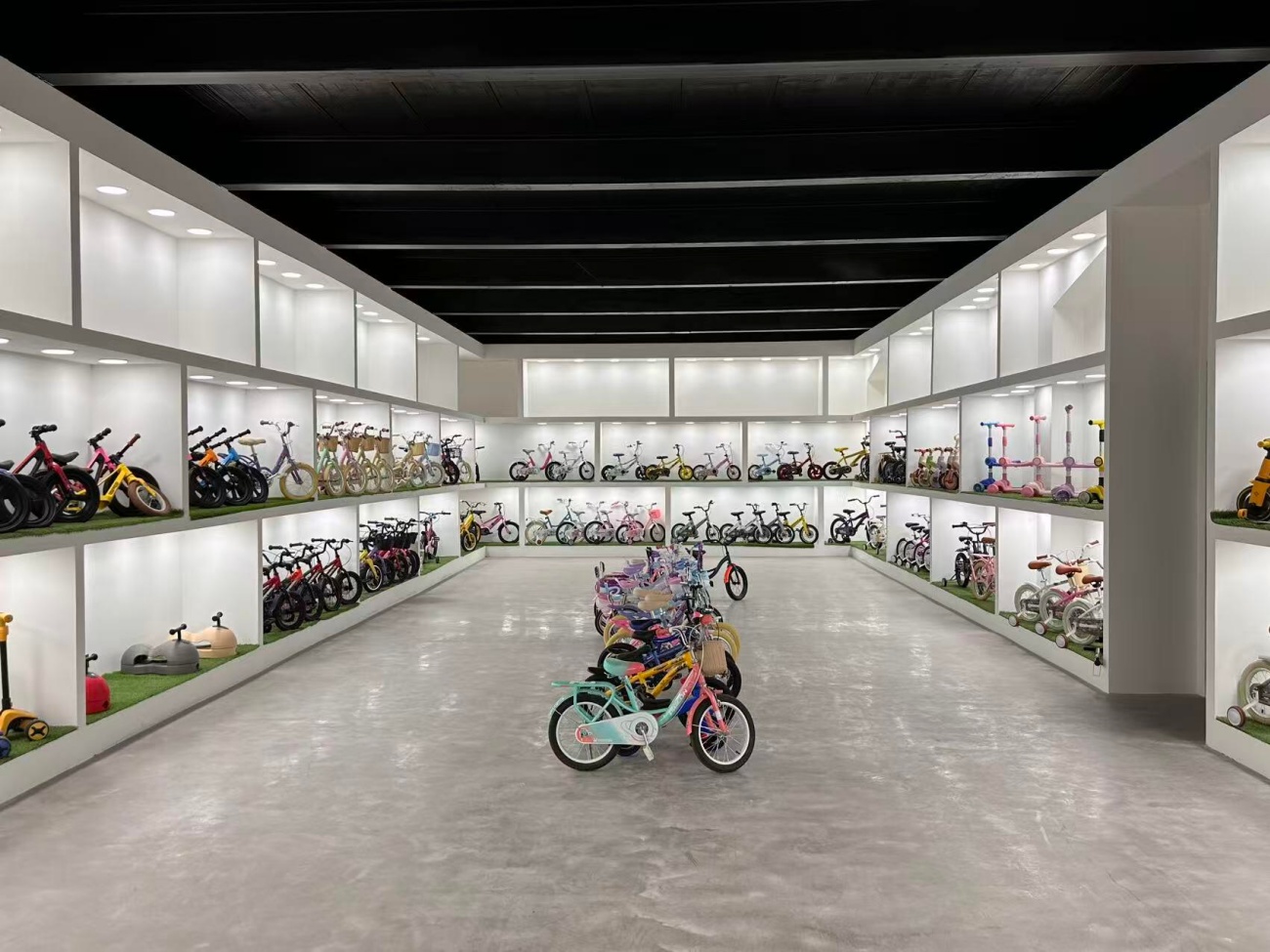Kids Bike and Scooter Showroom Display